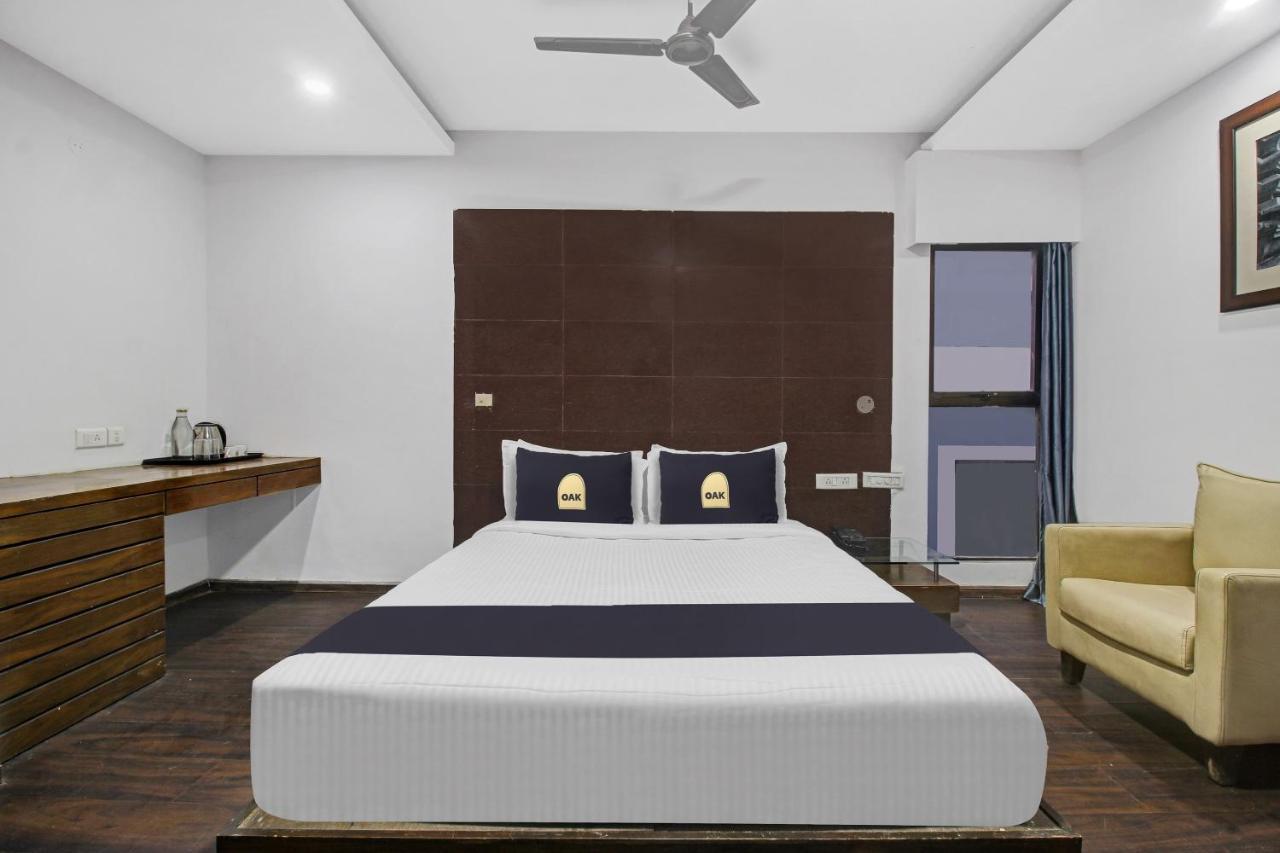 Townhouse Oak The Margi Hotel Near Yosufguda Metro Station Haiderabad Buitenkant foto