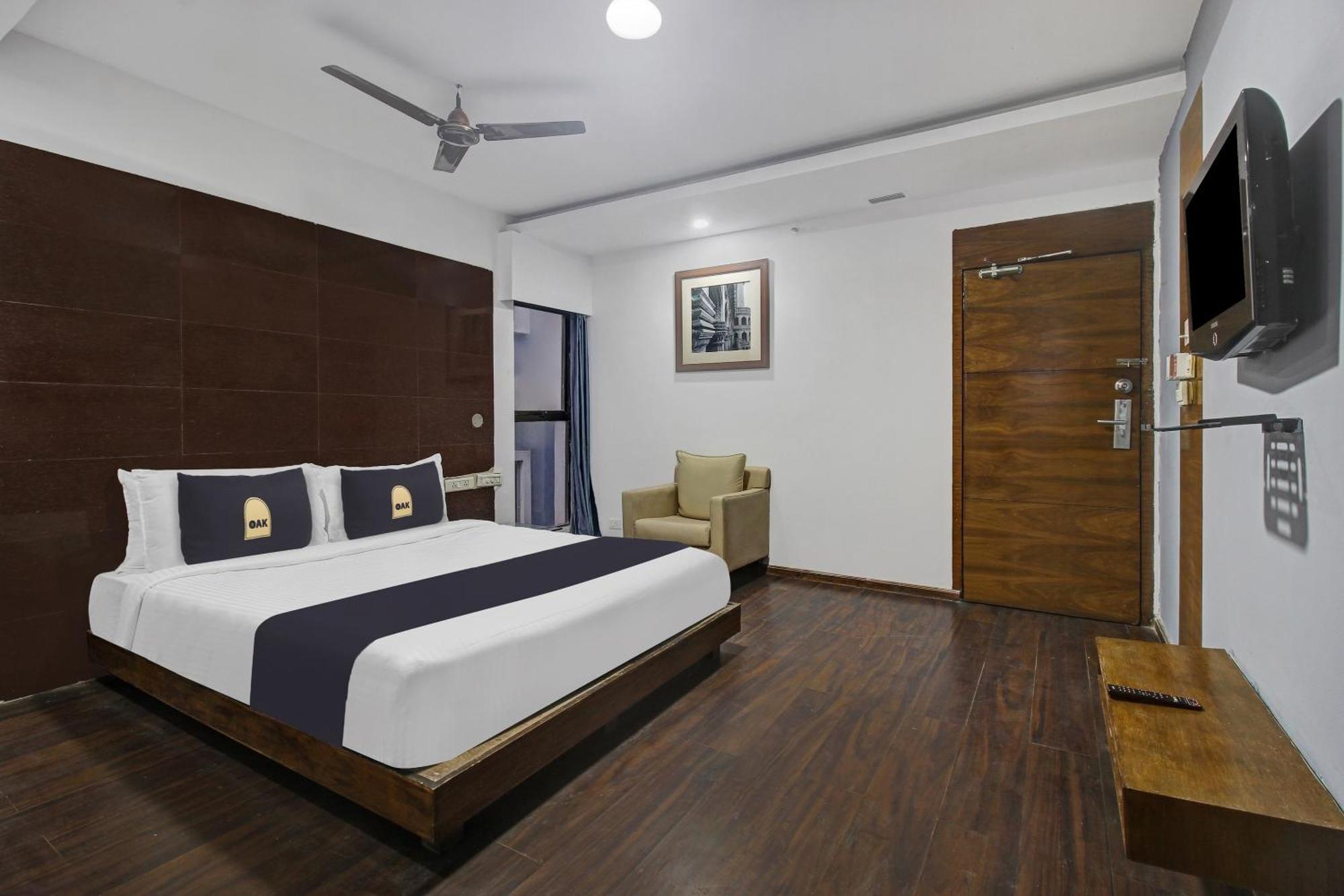 Townhouse Oak The Margi Hotel Near Yosufguda Metro Station Haiderabad Buitenkant foto