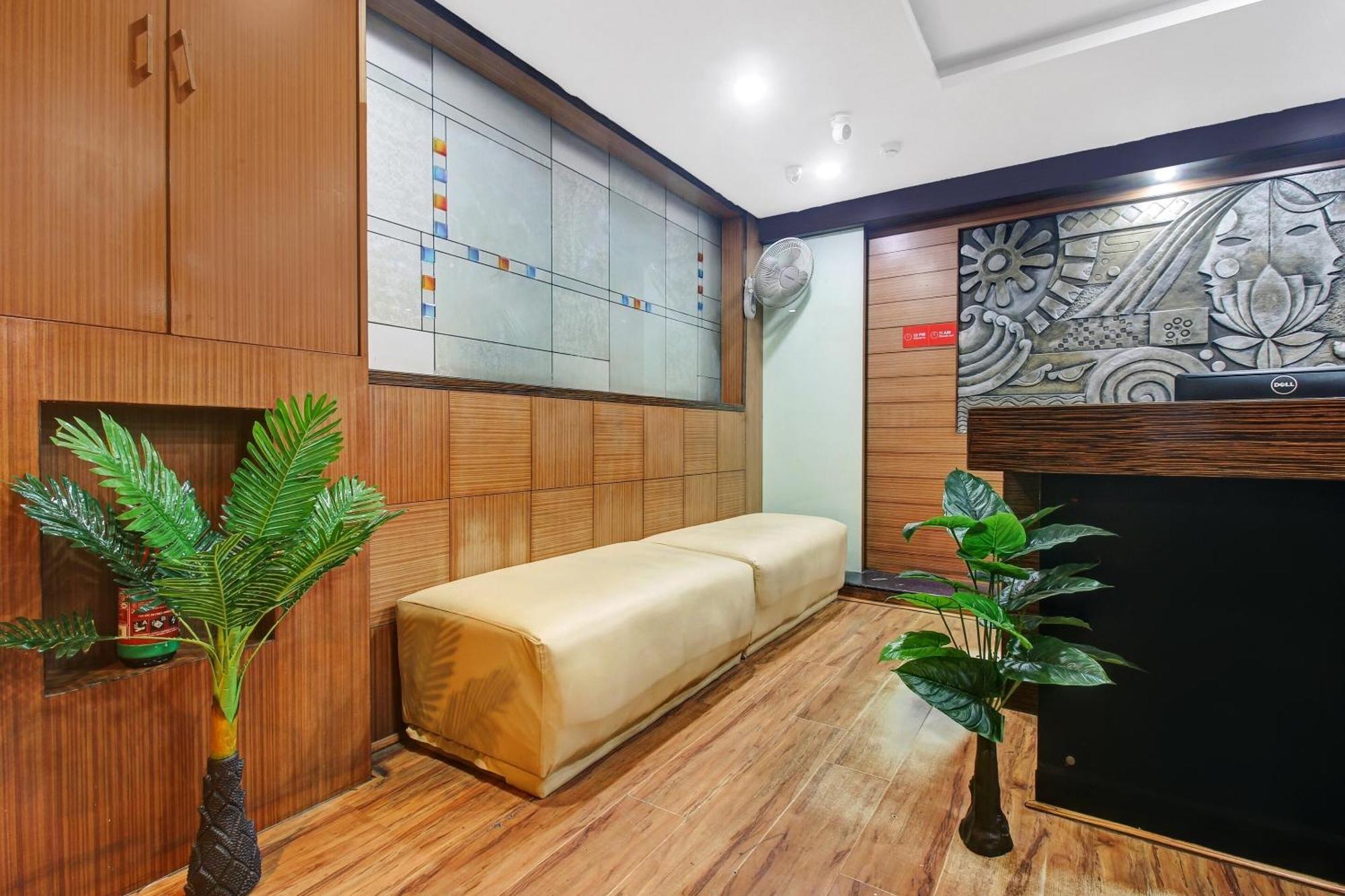 Townhouse Oak The Margi Hotel Near Yosufguda Metro Station Haiderabad Buitenkant foto
