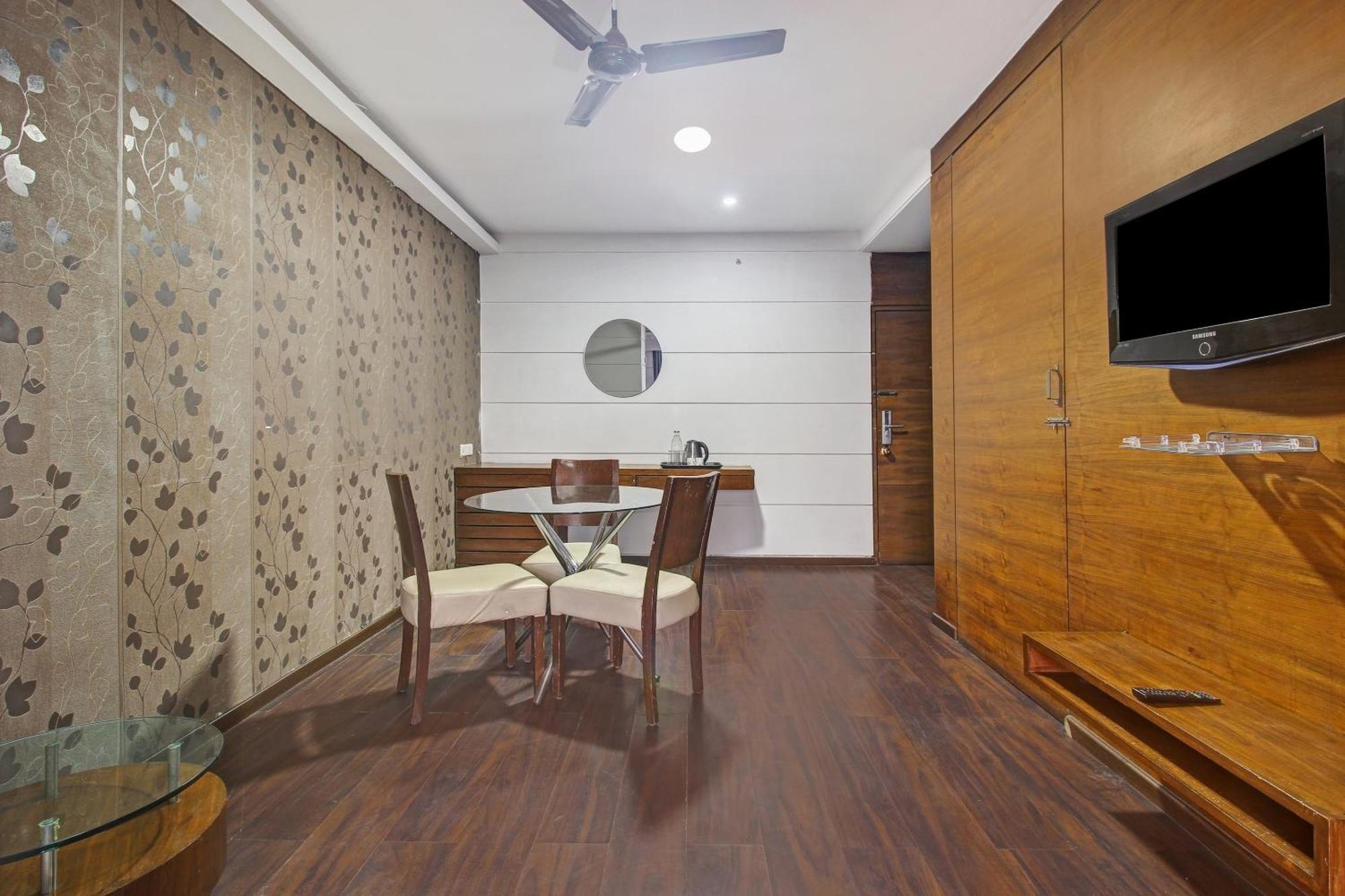 Townhouse Oak The Margi Hotel Near Yosufguda Metro Station Haiderabad Buitenkant foto